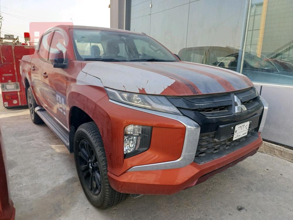 میتسوبیشی L200